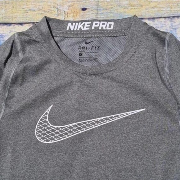 Nike Pro Gray Tee Shirt Boys Size NWT - Picture 5 of 7